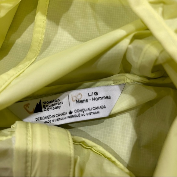 Mountain Equipment Company Yellow Light Weight Packable Hooded Windbreaker Large - Picture 9 of 12